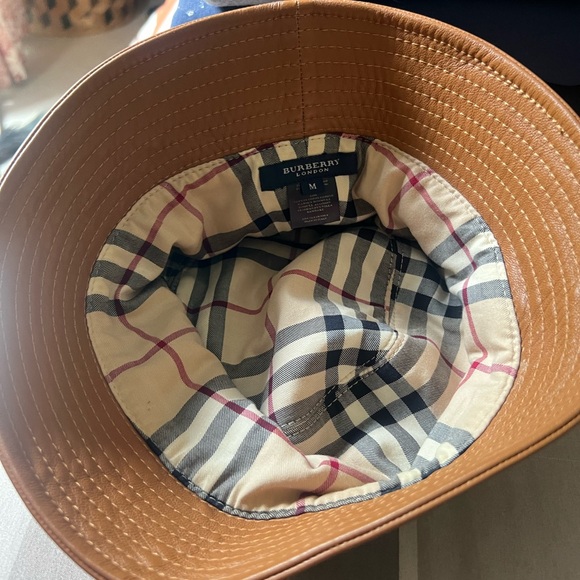 Burberry leather bucket hat - Picture 4 of 4